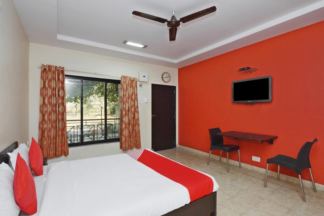 Oyo Midway Park Resort Atgaon Екстер'єр фото